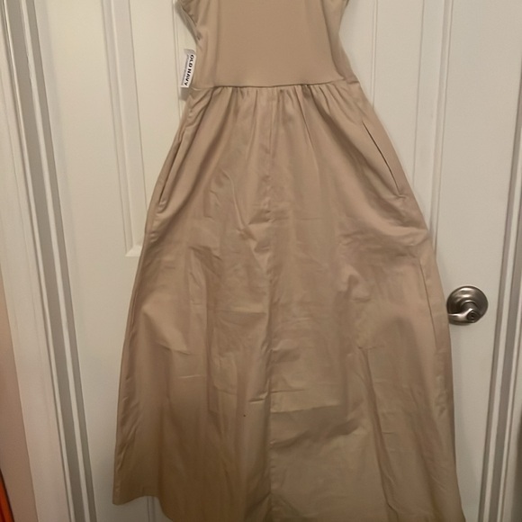 BNWT Old Navy T-back, tank, maxi dress size XS in khaki color with pockets - Picture 7 of 12